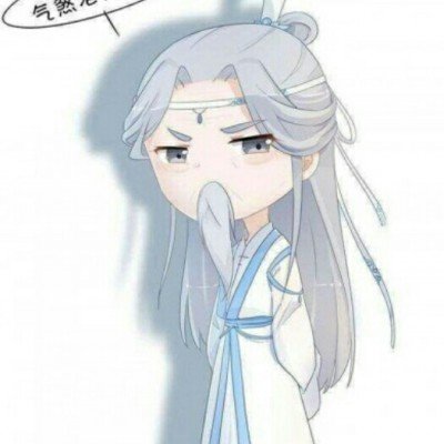 麻辣烫阿姨下跪道歉后家长仍嘲讽